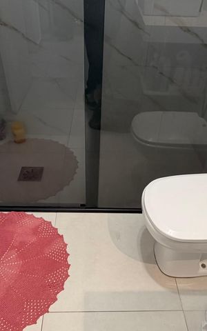 Apartamento à venda com 88m², 2 quartos e 1 vaga Apartamento à venda com 88m², 2 quartos e 1 vagaBanheiro social