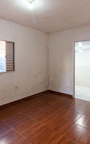 Casa para alugar com 20m², 1 quarto e sem vagaQuarto