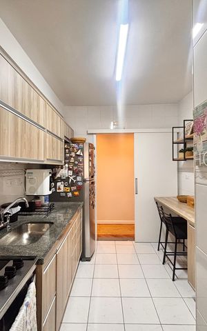 Apartamento à venda com 94m², 3 quartos e 2 vagas Apartamento à venda com 94m², 3 quartos e 2 vagasCozinha