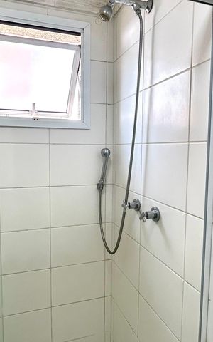 Apartamento para alugar com 55m², 2 quartos e 1 vaga Apartamento para alugar com 55m², 2 quartos e 1 vagaBanheiro 1