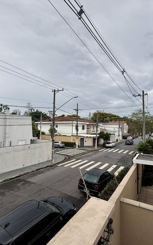 Casa para alugar com 189m², 3 quartos e 2 vagas Casa para alugar com 189m², 3 quartos e 2 vagasVista Área de Serviço