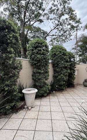 Casa para alugar com 189m², 3 quartos e 2 vagas Casa para alugar com 189m², 3 quartos e 2 vagasVaranda