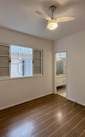 Casa para alugar com 189m², 3 quartos e 2 vagas Casa para alugar com 189m², 3 quartos e 2 vagasSuíte