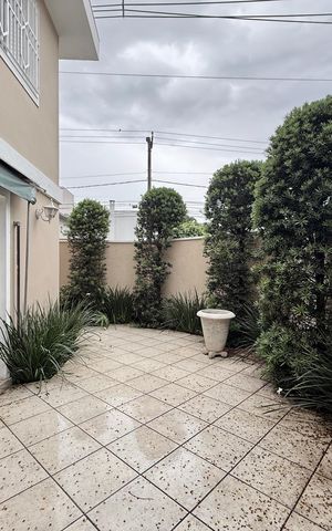 Casa para alugar com 189m², 3 quartos e 2 vagas Casa para alugar com 189m², 3 quartos e 2 vagasVaranda