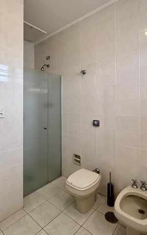 Casa para alugar com 189m², 3 quartos e 2 vagas Casa para alugar com 189m², 3 quartos e 2 vagasBanheiro Social