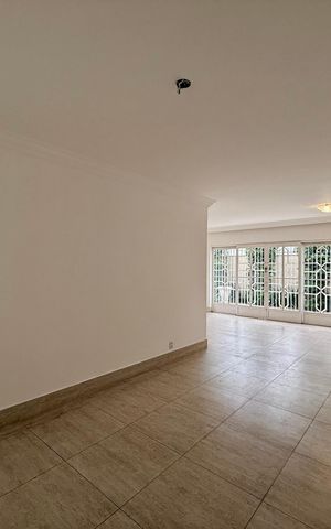 Casa para alugar com 189m², 3 quartos e 2 vagas Casa para alugar com 189m², 3 quartos e 2 vagasSala