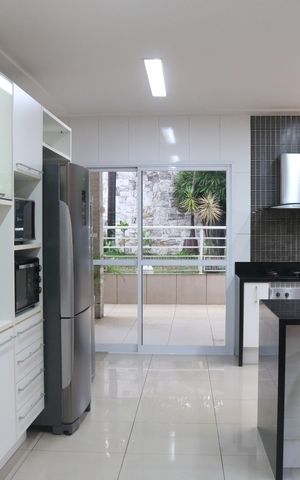 Casa para alugar com 321m², 3 quartos e 6 vagasCozinha