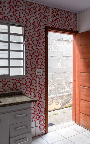 Casa à venda com 60m², 2 quartos e 2 vagasCozinha