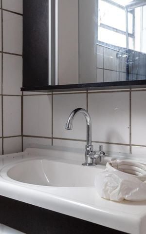 Casa à venda com 60m², 2 quartos e 2 vagasBanheiro