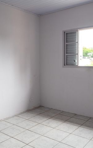 Casa à venda com 60m², 2 quartos e 2 vagasQuarto 2