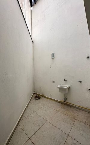 Casa de condomínio à venda com 75m², 2 quartos e 1 vaga Casa de condomínio à venda com 75m², 2 quartos e 1 vagaÁrea de Serviço