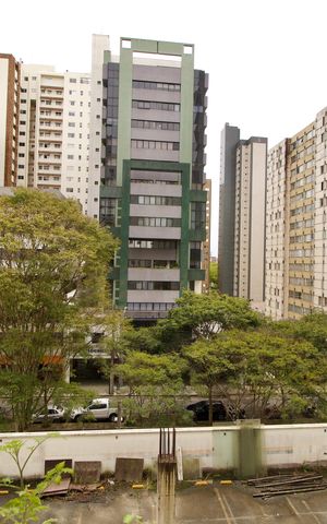 Apartamento para alugar com 77m², 2 quartos e 1 vaga