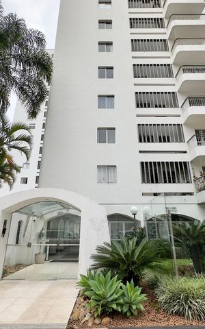 Apartamento para alugar com 77m², 2 quartos e 1 vaga Apartamento para alugar com 77m², 2 quartos e 1 vagaFachada