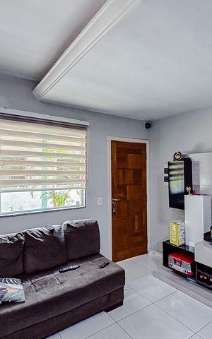 Casa para alugar com 160m², 3 quartos e 2 vagasSala