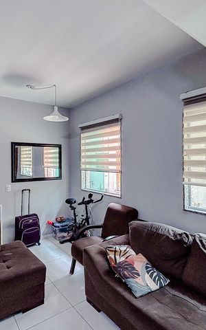 Casa para alugar com 160m², 3 quartos e 2 vagasSala