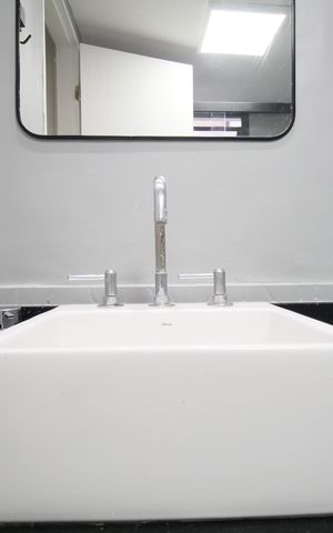Apartamento para alugar com 64m², 1 quarto e 2 vagasBanheiro da Suíte