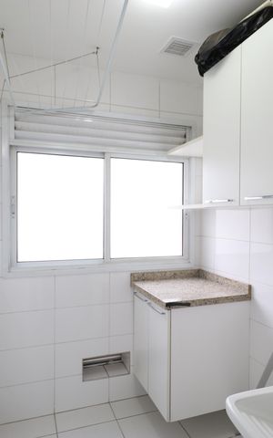 Apartamento para alugar com 79m², 2 quartos e 2 vagasCozinha e Área de Serviço