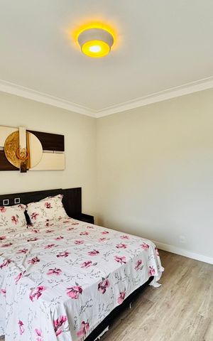 Casa de condomínio à venda com 360m², 4 quartos e 4 vagas Casa de condomínio à venda com 360m², 4 quartos e 4 vagasSuíte 2