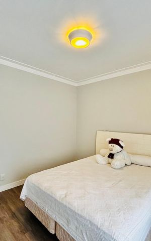 Casa de condomínio à venda com 360m², 4 quartos e 4 vagas Casa de condomínio à venda com 360m², 4 quartos e 4 vagasSuíte 3