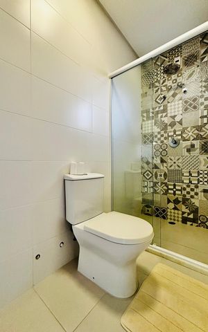 Casa de condomínio à venda com 360m², 4 quartos e 4 vagas Casa de condomínio à venda com 360m², 4 quartos e 4 vagasBanheiro da Suíte 4