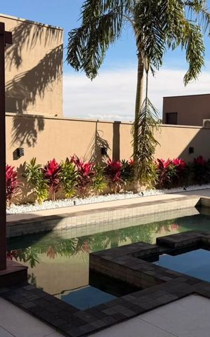 Casa de condomínio à venda com 360m², 4 quartos e 4 vagas