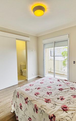Casa de condomínio à venda com 360m², 4 quartos e 4 vagas Casa de condomínio à venda com 360m², 4 quartos e 4 vagasSuíte 2
