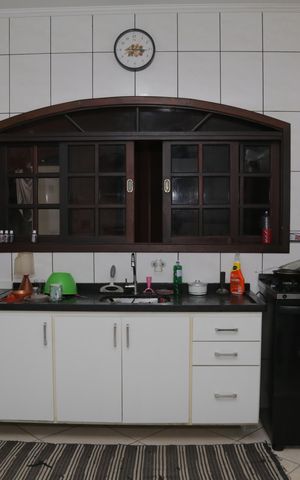 Casa à venda com 220m², 3 quartos e 2 vagas