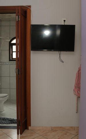 Casa à venda com 220m², 3 quartos e 2 vagas Casa à venda com 220m², 3 quartos e 2 vagasQuarto 3/ suite