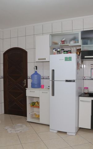 Casa à venda com 220m², 3 quartos e 2 vagas