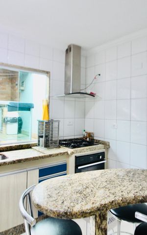Casa para alugar com 100m², 2 quartos e 2 vagas Casa para alugar com 100m², 2 quartos e 2 vagasCozinha