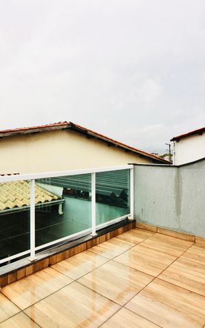 Casa para alugar com 100m², 2 quartos e 2 vagas Casa para alugar com 100m², 2 quartos e 2 vagasVaranda