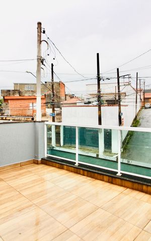 Casa para alugar com 100m², 2 quartos e 2 vagas Casa para alugar com 100m², 2 quartos e 2 vagasVaranda