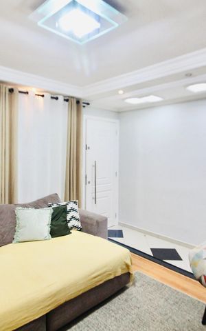 Casa para alugar com 100m², 2 quartos e 2 vagas Casa para alugar com 100m², 2 quartos e 2 vagasSala