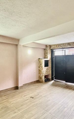 Casa para alugar com 100m², 2 quartos e 2 vagas Casa para alugar com 100m², 2 quartos e 2 vagasGaragem
