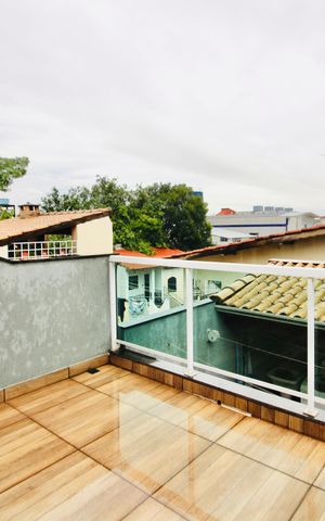 Casa para alugar com 100m², 2 quartos e 2 vagas Casa para alugar com 100m², 2 quartos e 2 vagasVaranda