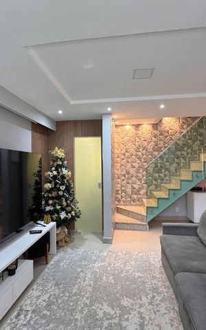 Casa de condomínio à venda com 147m², 4 quartos e 3 vagas Casa de condomínio à venda com 147m², 4 quartos e 3 vagasSala