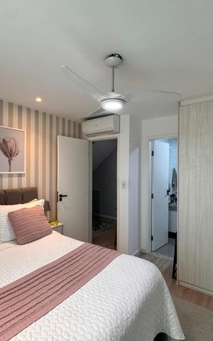 Casa de condomínio à venda com 147m², 4 quartos e 3 vagas Casa de condomínio à venda com 147m², 4 quartos e 3 vagasSuíte