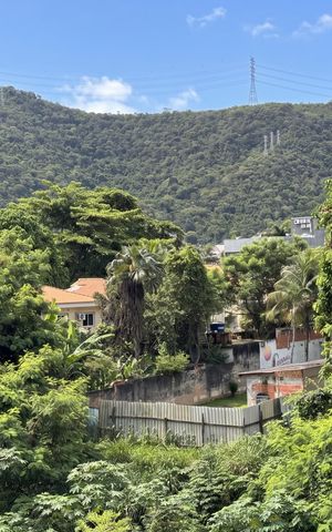 Casa de condomínio à venda com 147m², 4 quartos e 3 vagas Casa de condomínio à venda com 147m², 4 quartos e 3 vagasTerraço