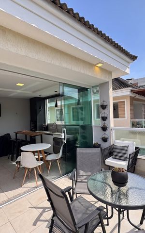 Casa de condomínio à venda com 147m², 4 quartos e 3 vagas Casa de condomínio à venda com 147m², 4 quartos e 3 vagasTerraço