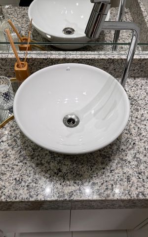Casa de condomínio à venda com 147m², 4 quartos e 3 vagas Casa de condomínio à venda com 147m², 4 quartos e 3 vagasBanheiro Social
