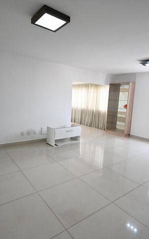 Apartamento para alugar com 140m², 4 quartos e 2 vagas