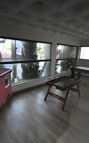 Apartamento para alugar com 140m², 4 quartos e 2 vagas
