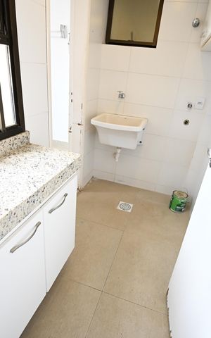 Apartamento para alugar com 140m², 4 quartos e 2 vagas
