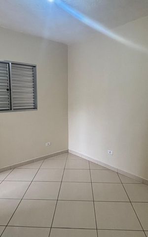 Casa para alugar com 35m², 1 quarto e sem vaga