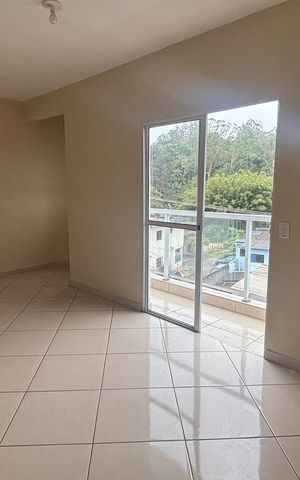 Casa para alugar com 35m², 1 quarto e sem vaga