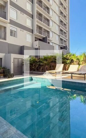Studio à venda com 24m², 1 quarto e sem vaga Studio à venda com 24m², 1 quarto e sem vagaPiscina