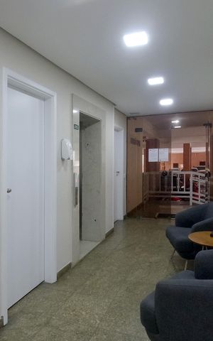 Apartamento para alugar com 201m², 3 quartos e 2 vagasÁrea Comum - Hall de Entrada
