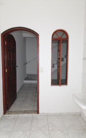 Casa para alugar com 80m², 2 quartos e sem vagaÁrea de Serviço
