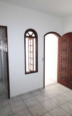 Casa para alugar com 80m², 2 quartos e sem vagaSala