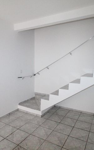 Casa para alugar com 80m², 2 quartos e sem vagaSala